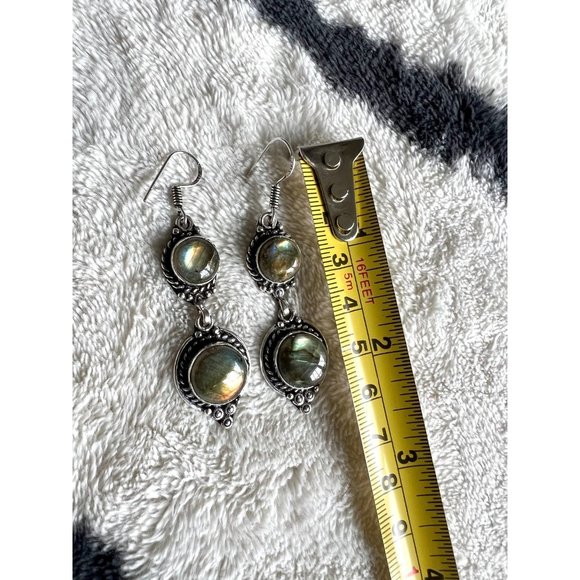 925 Brilliant! Rainbow Flash Labradorite Earrings - Picture 5 of 6